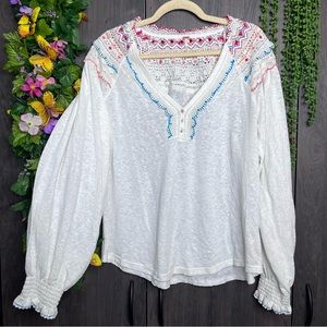 ₽ Free People Long Sleeved V Neck Embroidered Blouse Size Medium